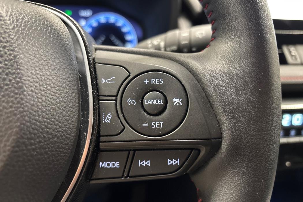 Toyota RAV4 Plug-in 2025