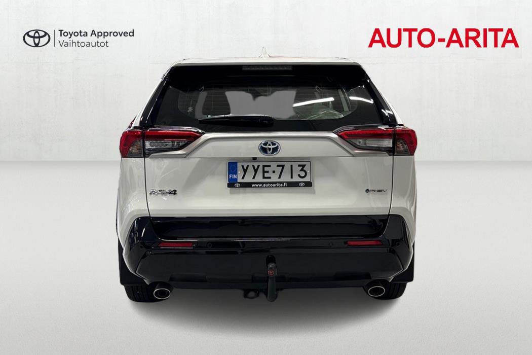 Toyota RAV4 Plug-in 2025