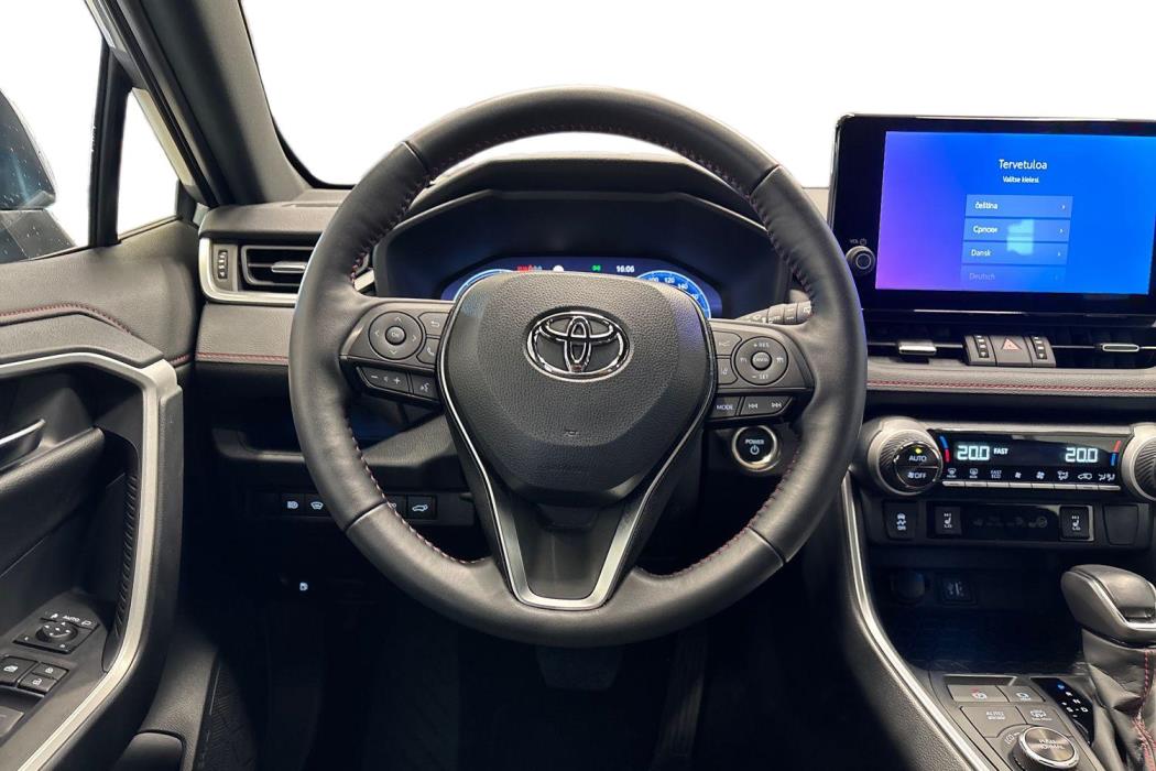 Toyota RAV4 Plug-in 2025