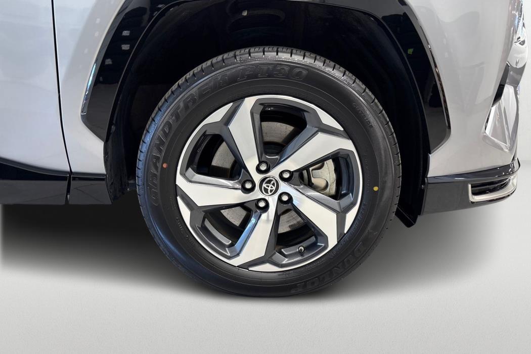 Toyota RAV4 Plug-in 2025