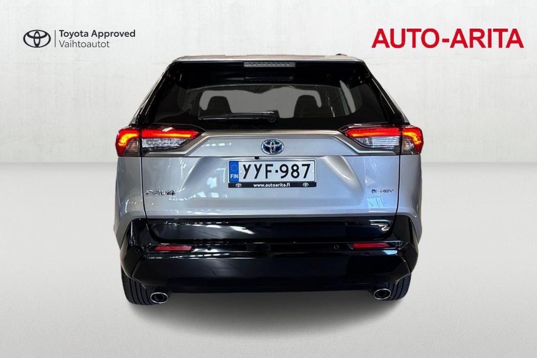 Toyota RAV4 Plug-in 2025