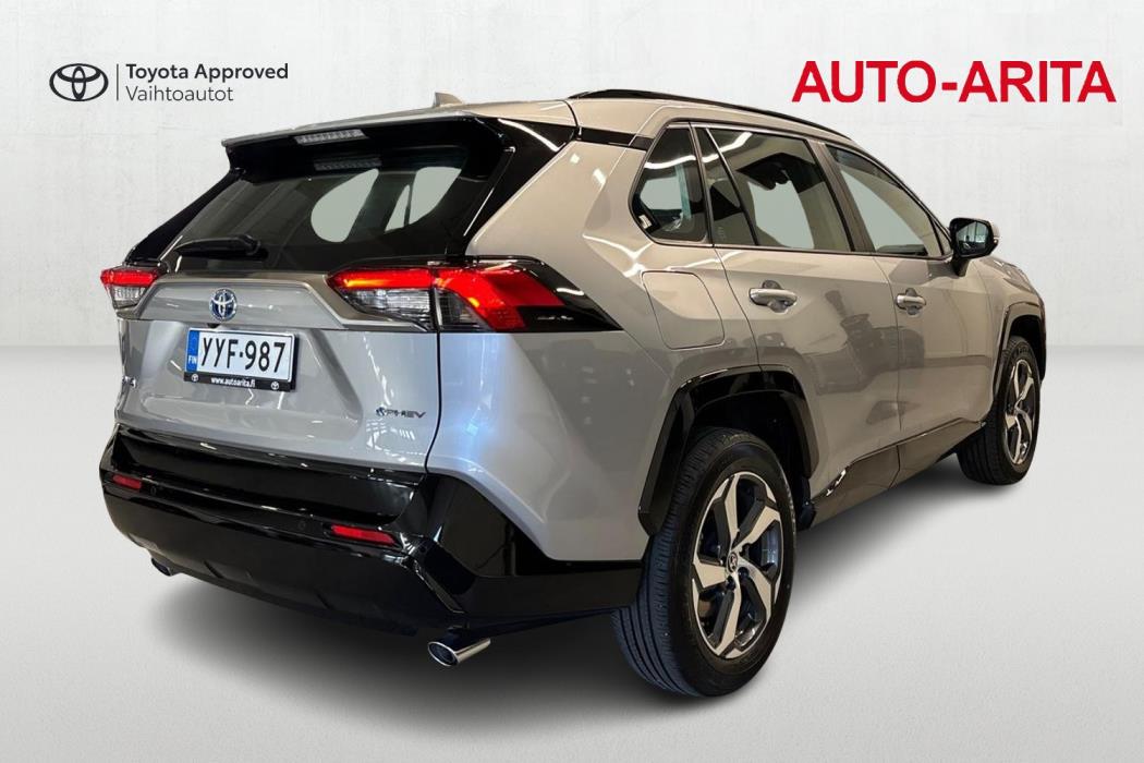Toyota RAV4 Plug-in 2025