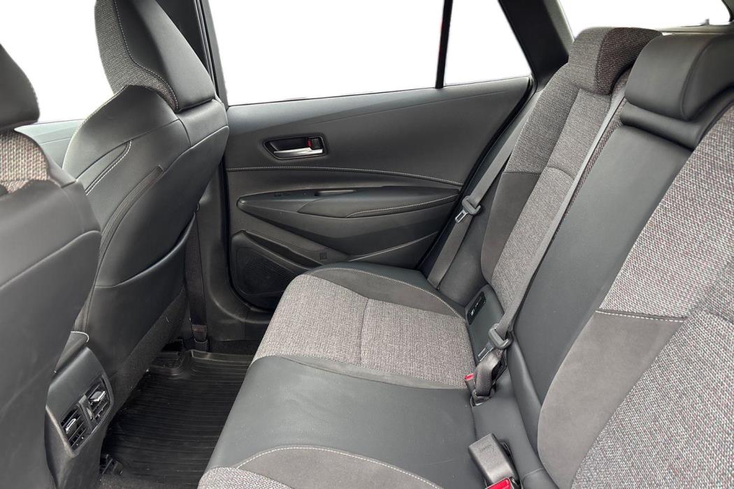 TOYOTA Corolla 2025