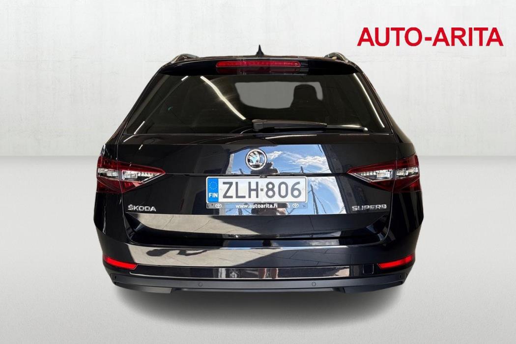 SKODA Superb 2016
