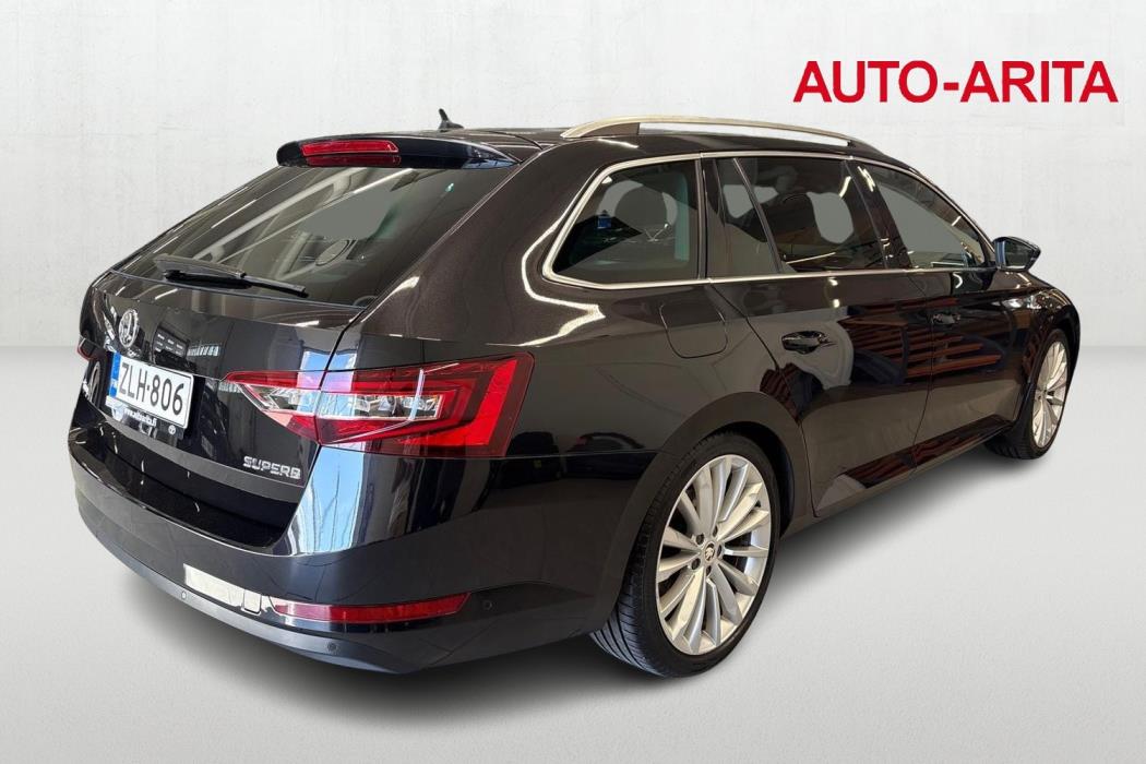 SKODA Superb 2016
