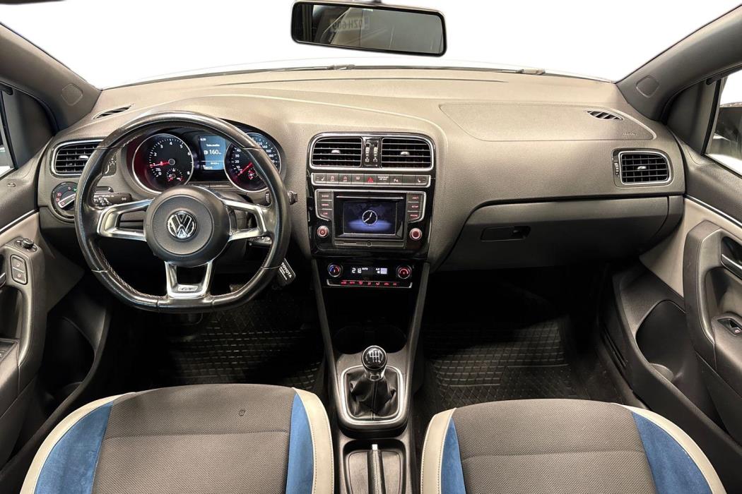 VOLKSWAGEN POLO 2017