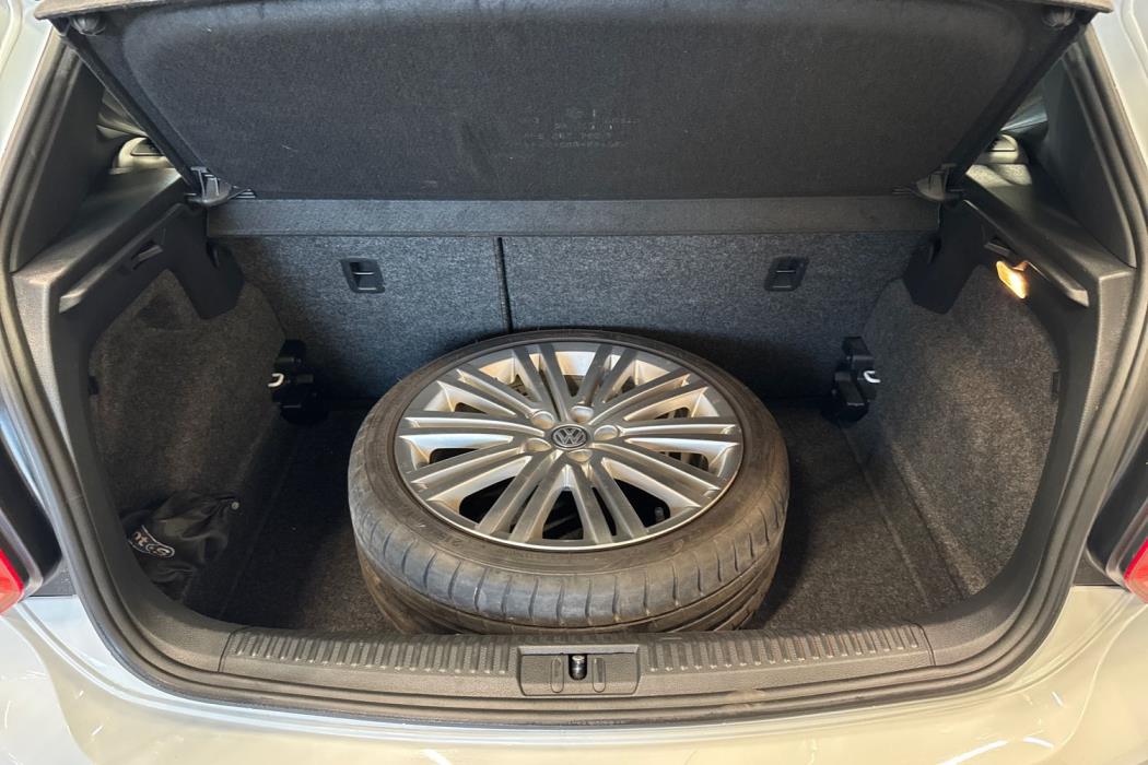 VOLKSWAGEN POLO 2017