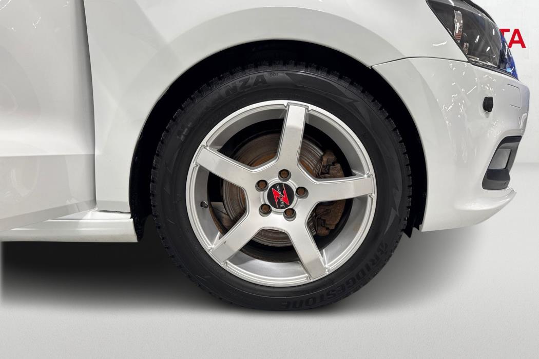 VOLKSWAGEN POLO 2017