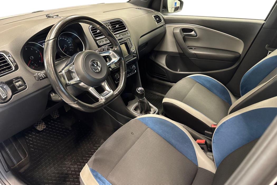 VOLKSWAGEN POLO 2017