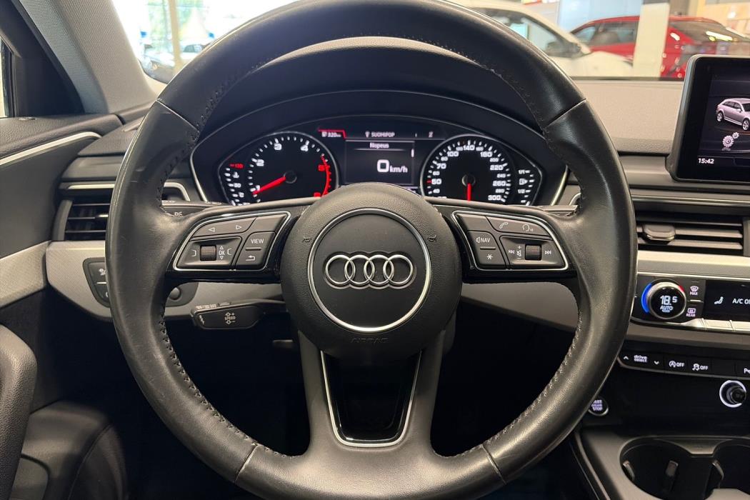 AUDI A4 2017