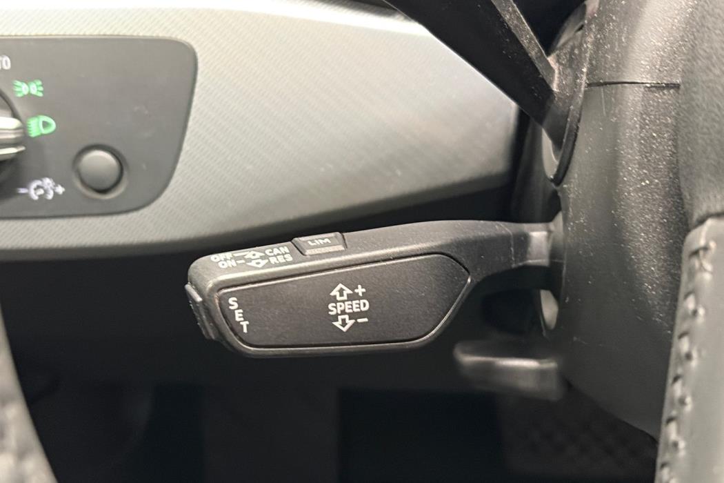 AUDI A4 2017