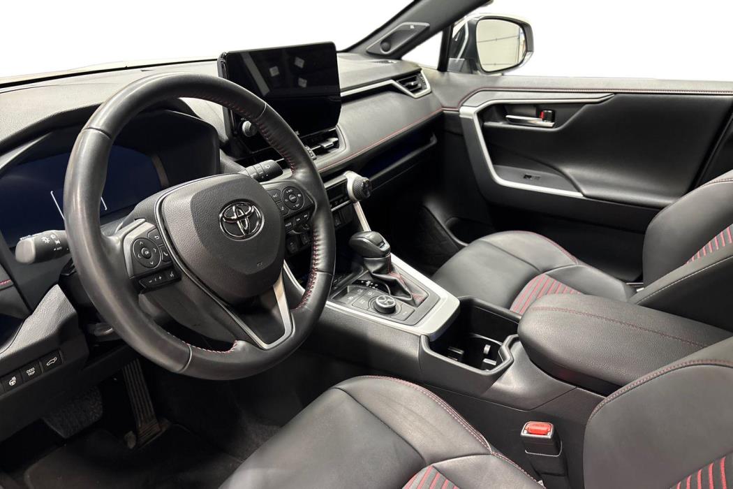 TOYOTA RAV4 Plug-in 2024