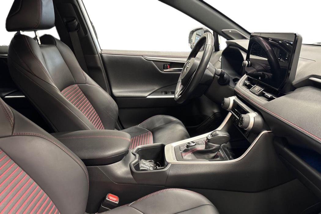 TOYOTA RAV4 Plug-in 2024