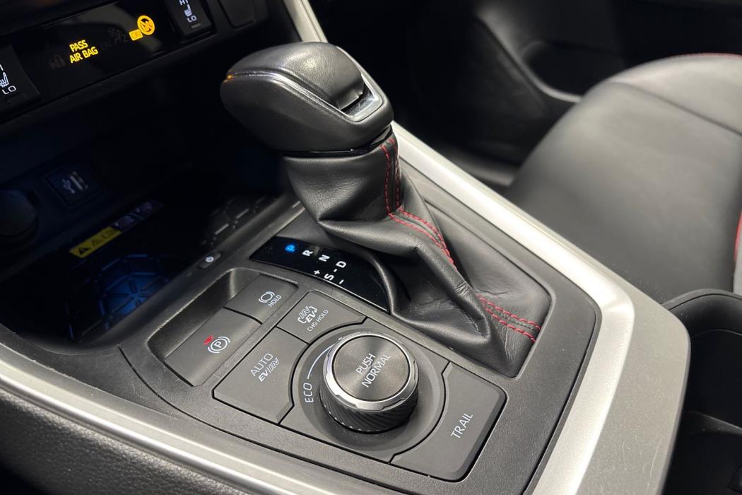TOYOTA RAV4 Plug-in 2024