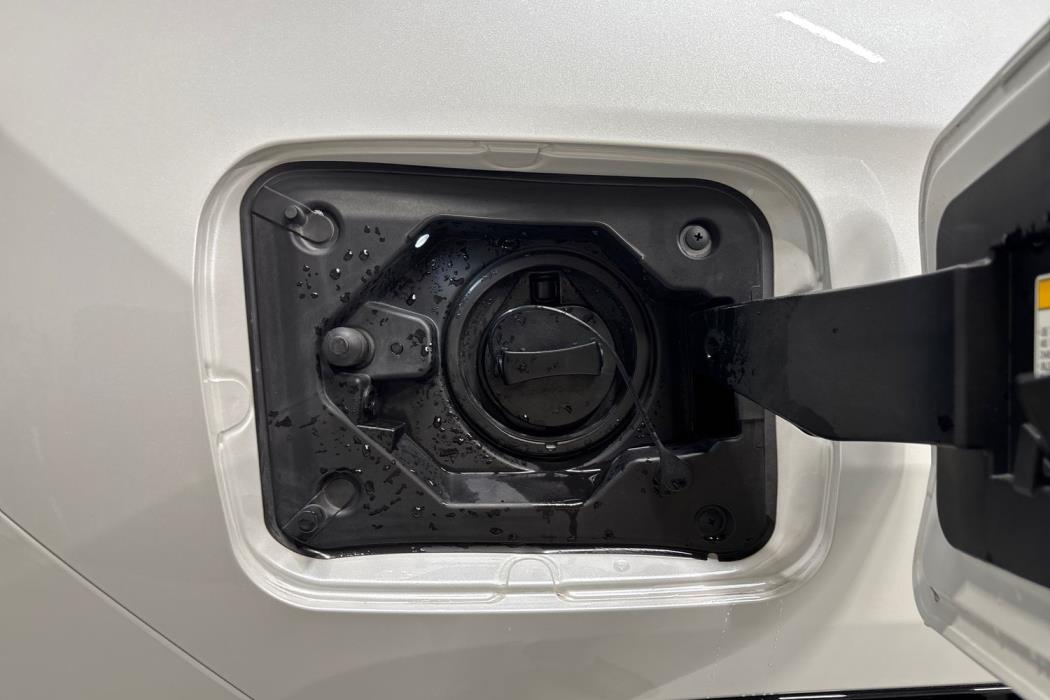TOYOTA RAV4 Plug-in 2024