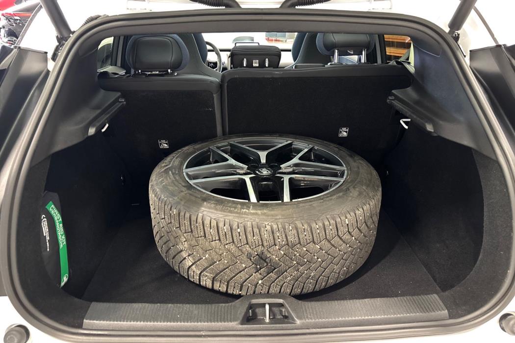 Volvo EX30 2024