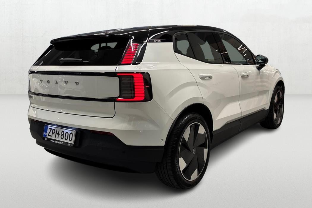Volvo EX30 2024