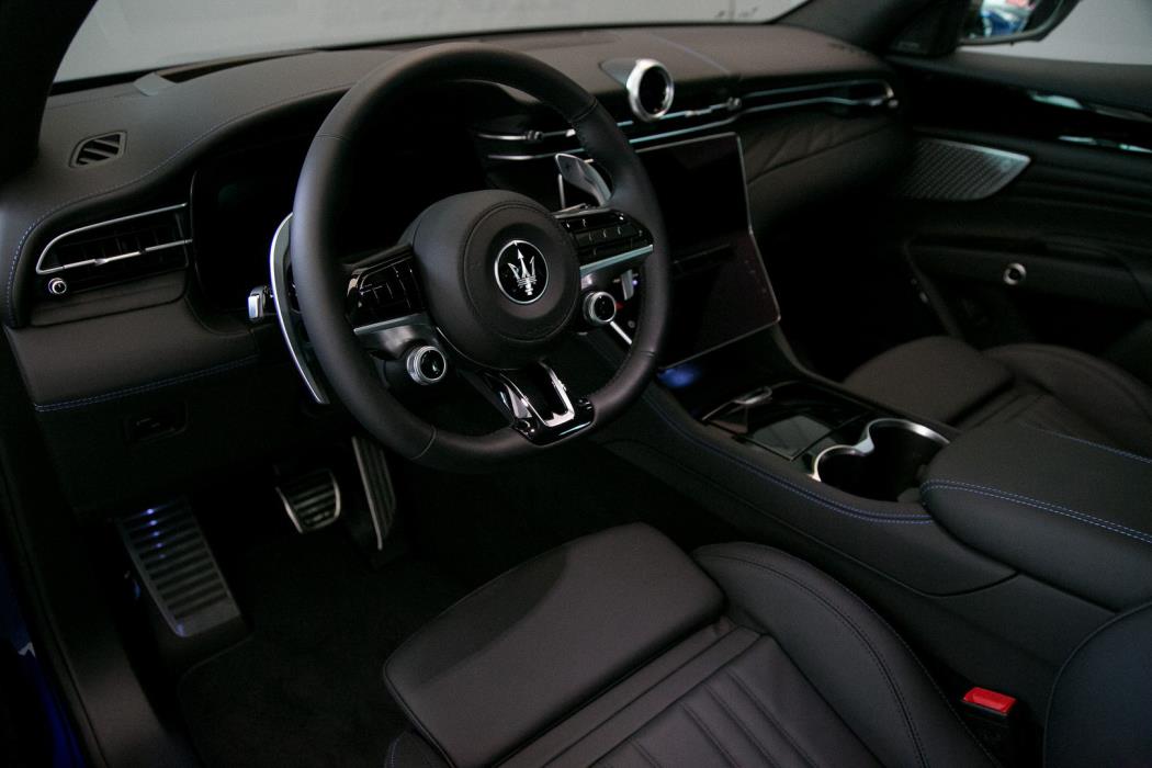 MASERATI GRECALE 2023