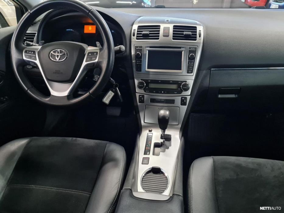 Toyota Avensis 2014