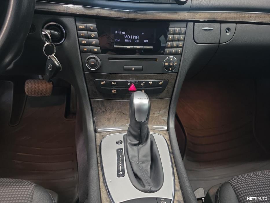 Mercedes-Benz E 2006