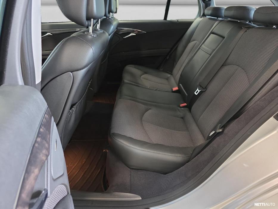 Mercedes-Benz E 2006