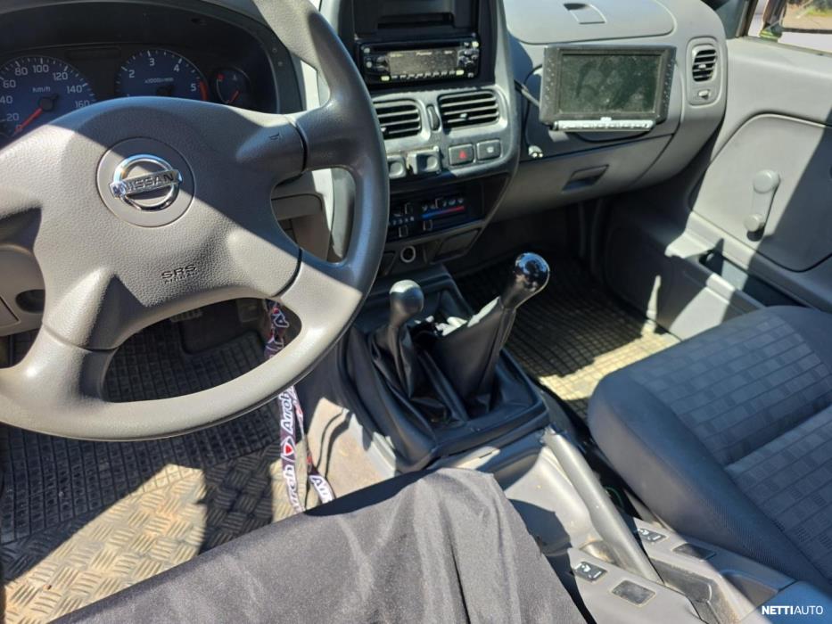 Nissan King Cab 2004