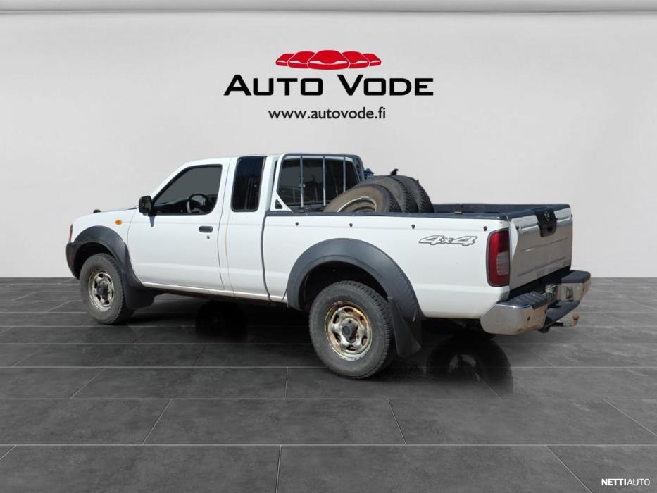 Nissan King Cab 2004