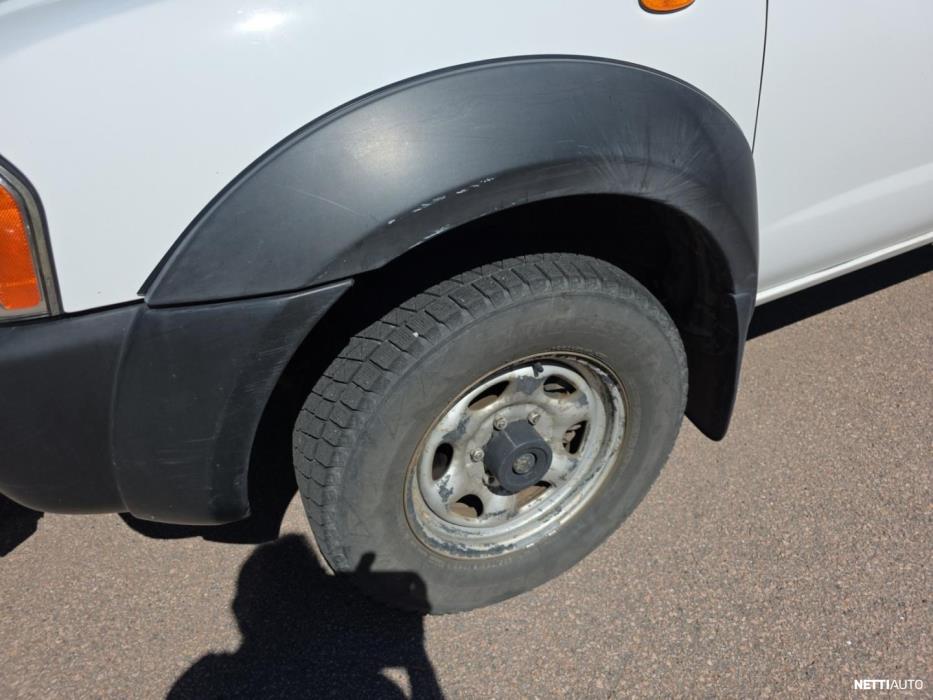 Nissan King Cab 2004