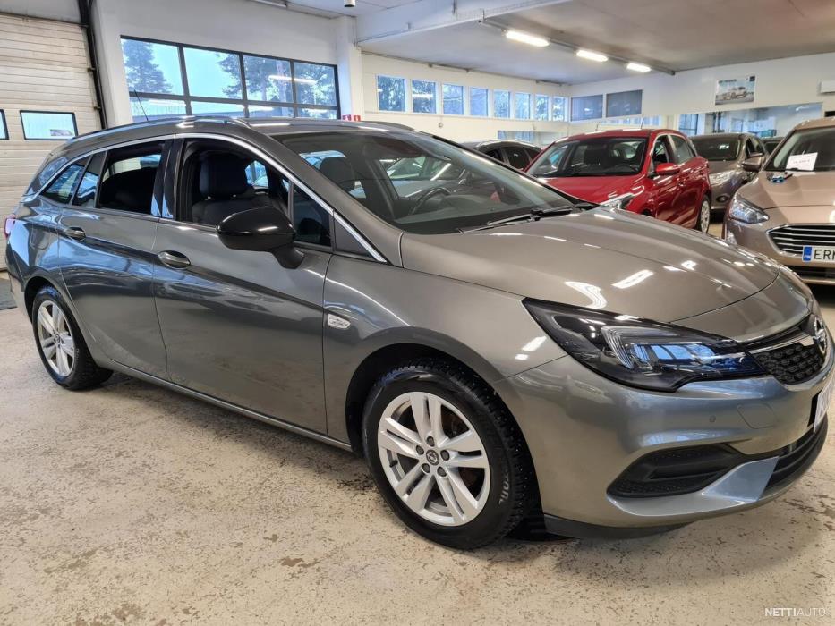 Opel Astra 2022