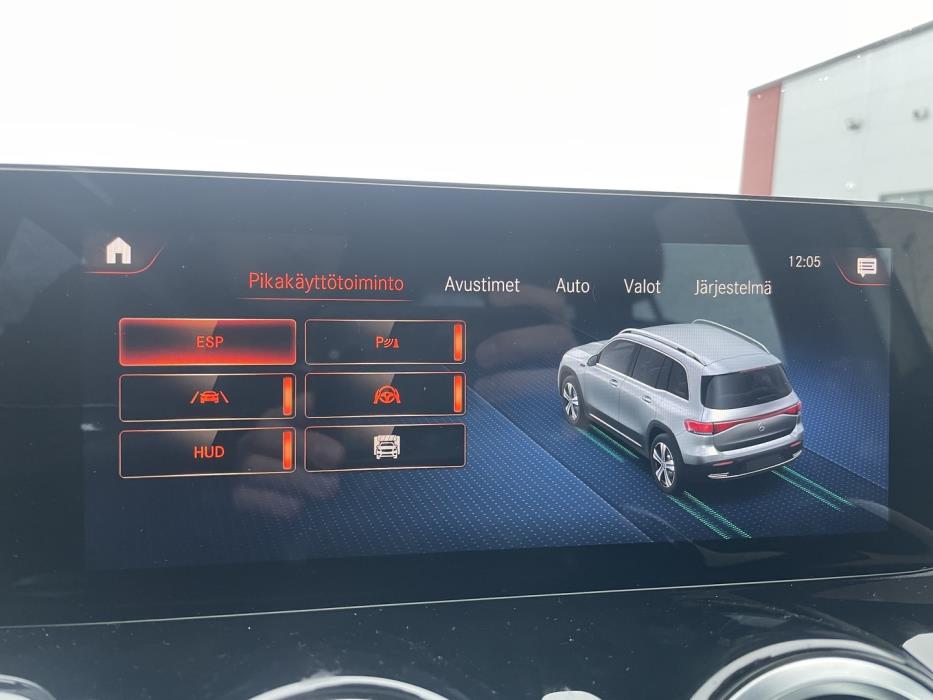 MERCEDES-BENZ EQB 2022