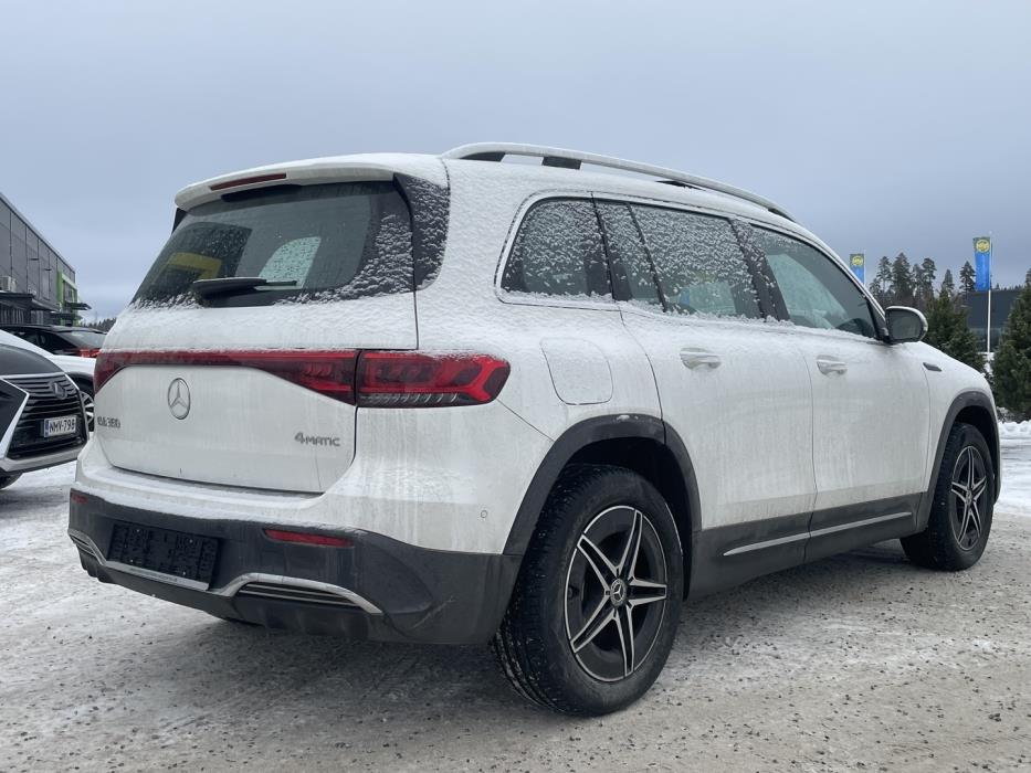 MERCEDES-BENZ EQB 2022