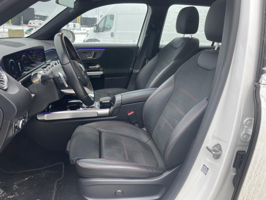 MERCEDES-BENZ EQB 2022