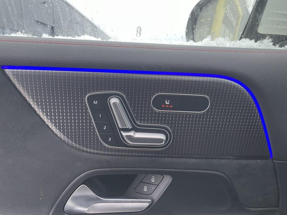 MERCEDES-BENZ EQB 2022