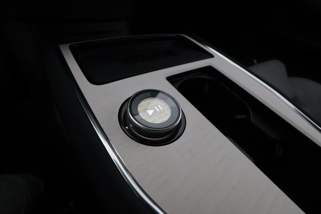 VOLVO EX90 2025