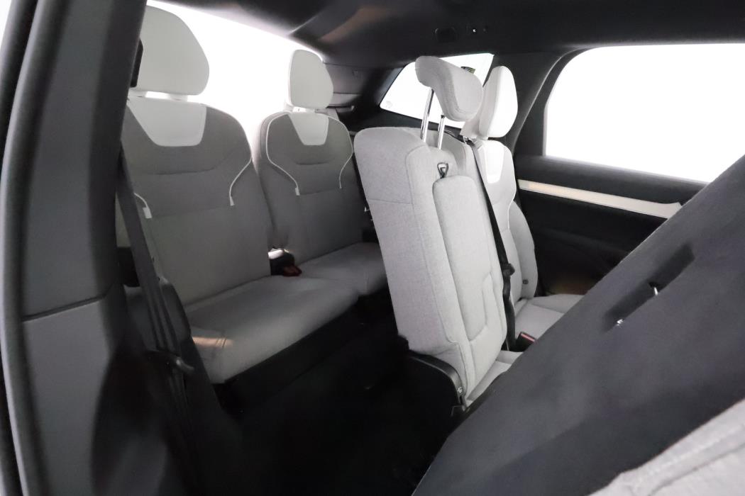 VOLVO EX90 2025