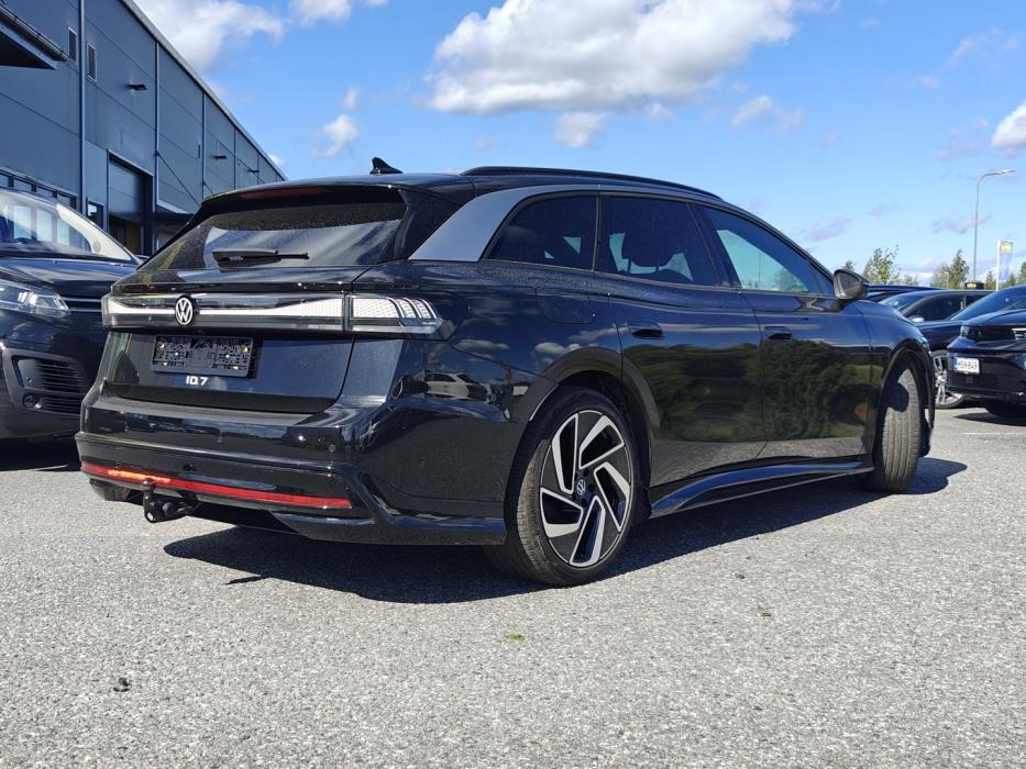 VOLKSWAGEN ID.7 2025