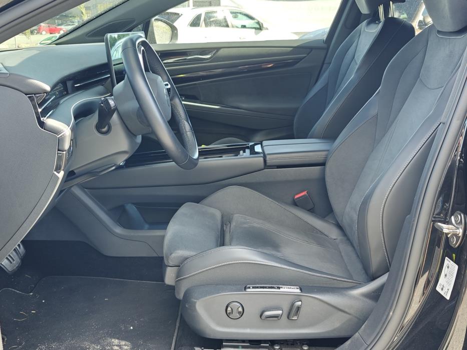 VOLKSWAGEN ID.7 2025