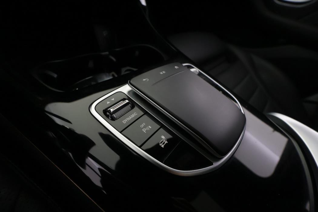MERCEDES-BENZ EQC 2022
