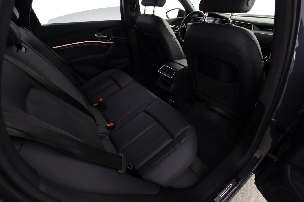 AUDI Q8 E-TRON 2024