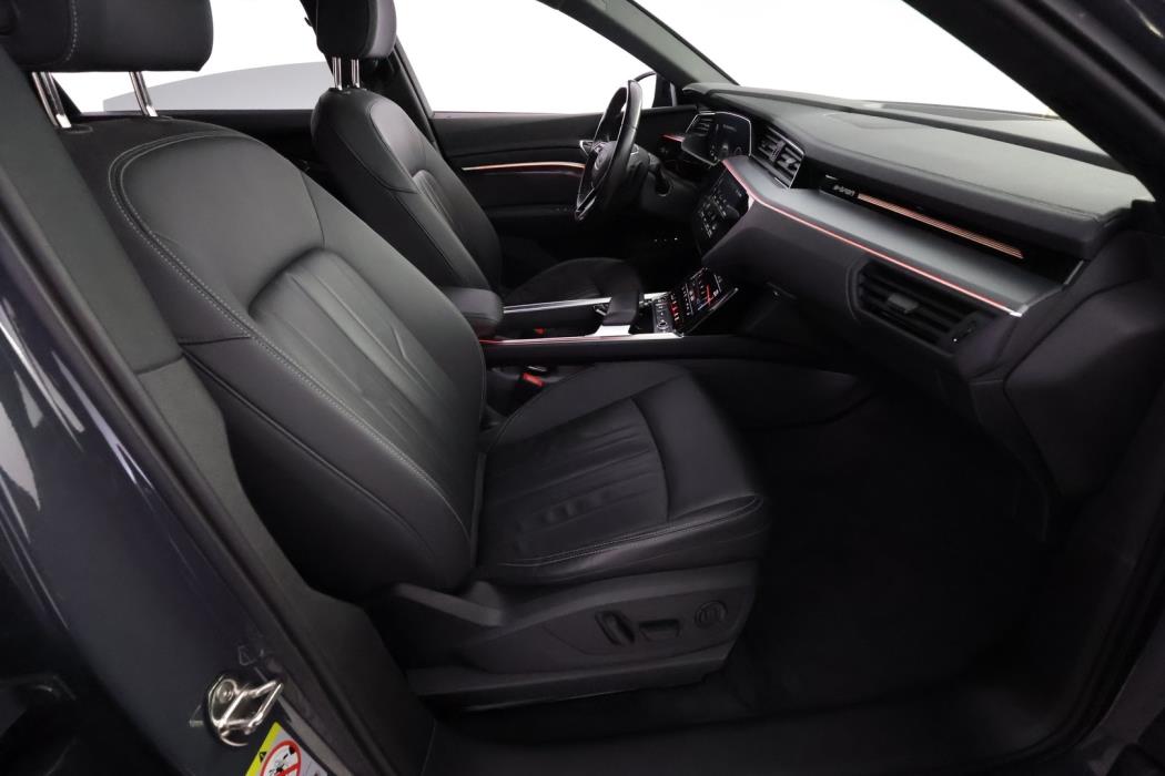 AUDI Q8 E-TRON 2024