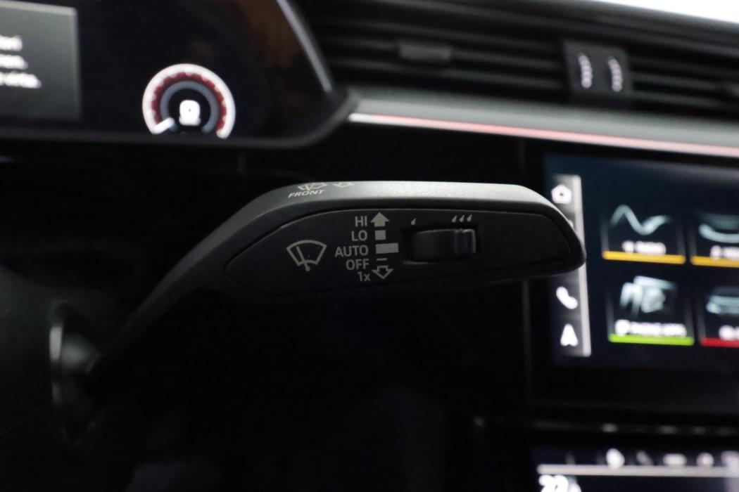 AUDI Q8 E-TRON 2024