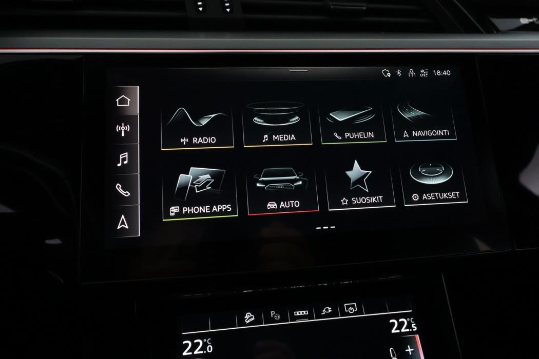 AUDI Q8 E-TRON 2024