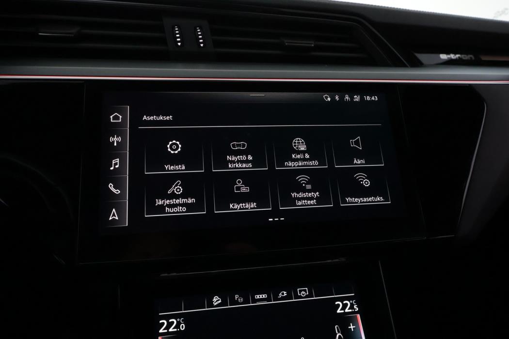 AUDI Q8 E-TRON 2024