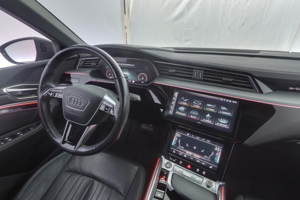 AUDI Q8 E-TRON 2024