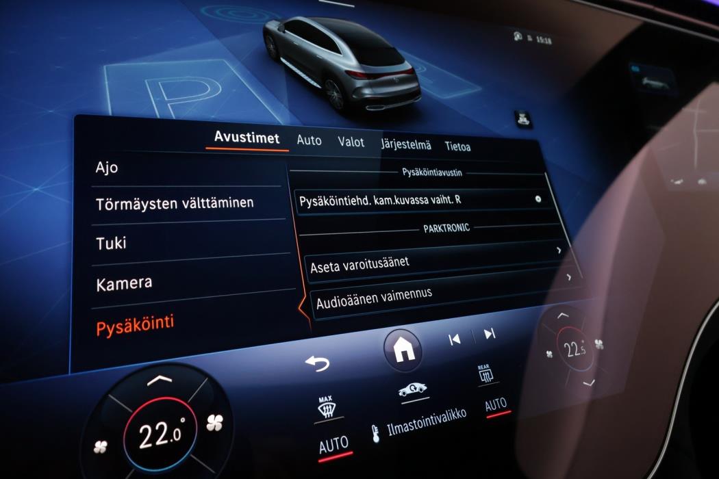 MERCEDES-BENZ EQE SUV 2025