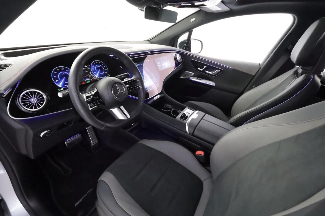 MERCEDES-BENZ EQE SUV 2025