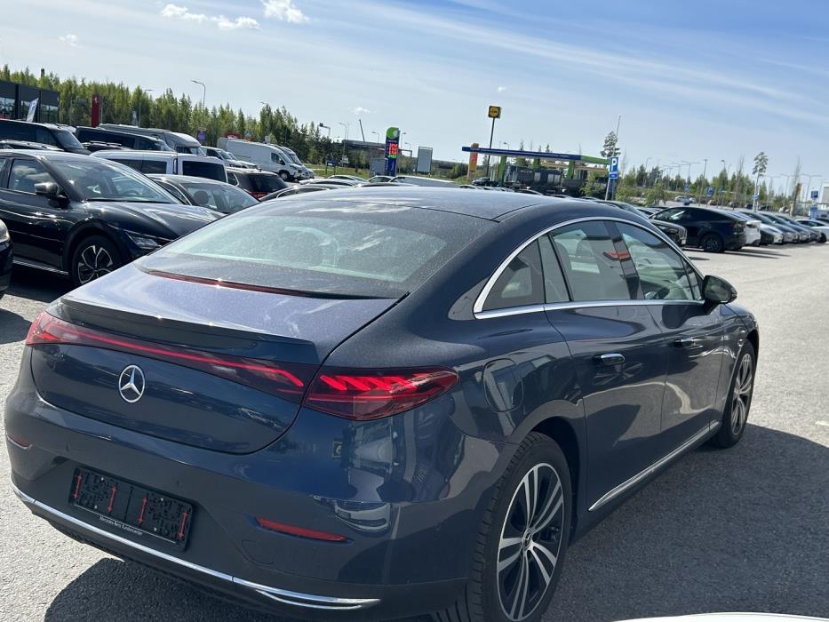 MERCEDES-BENZ EQE 2023