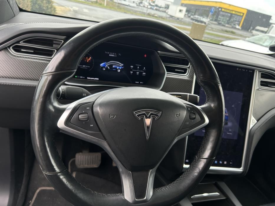 TESLA MODEL X 2017