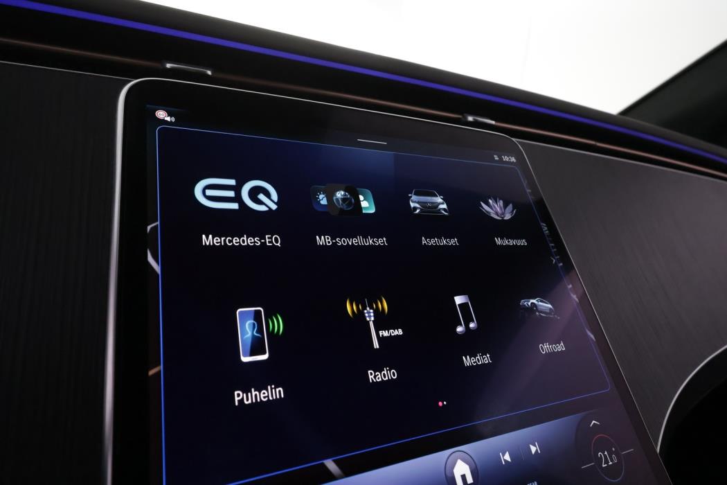 MERCEDES-BENZ EQE SUV 2025