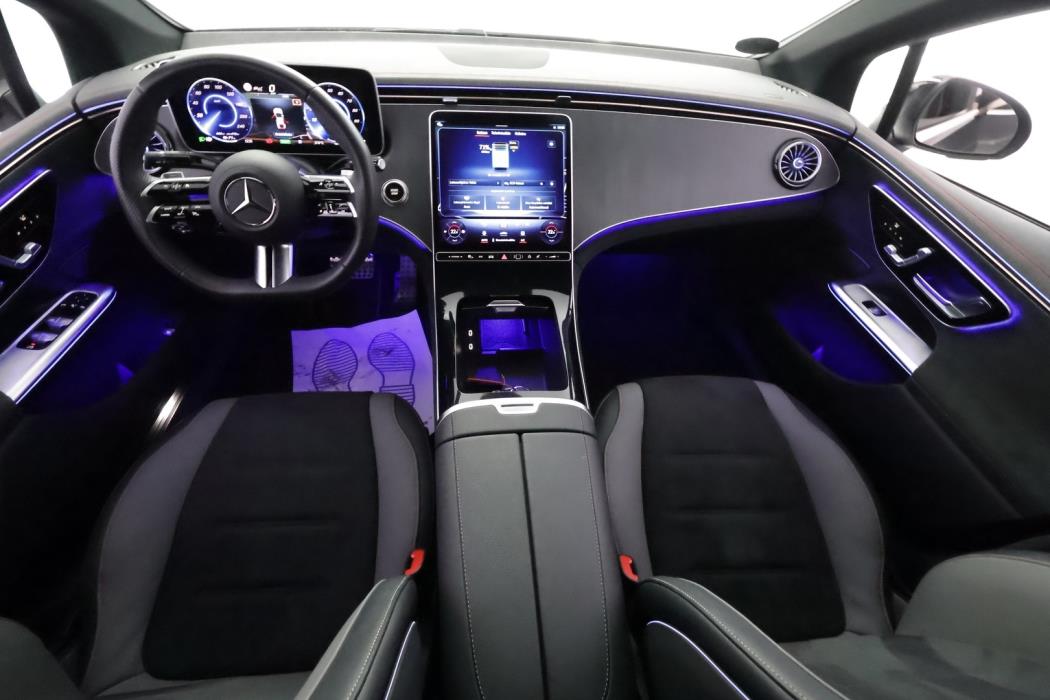 MERCEDES-BENZ EQE 2025